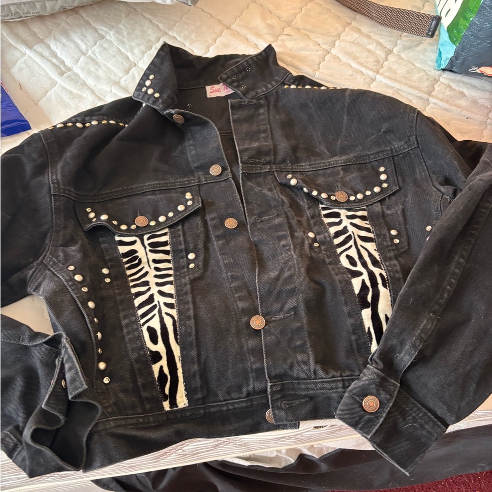 Jordache Black Denim Jacket with Zebra Trim - Picture 6 of 7